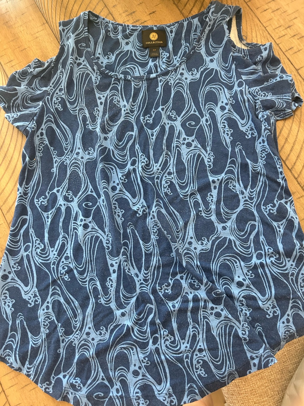 Women's Navy Blue Wave-Print shirt